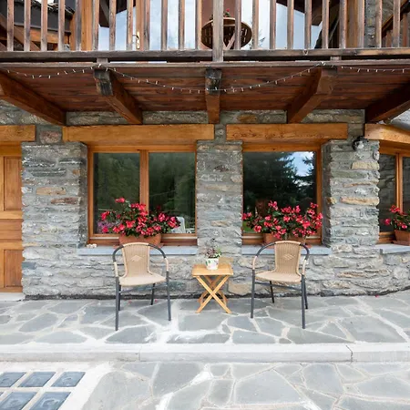 Chalet Chez Les Roset By Interhome