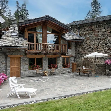 Chalet Chalet Chez Les Roset By Interhome
