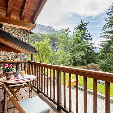 Chalet Chalet Chez Les Roset By Interhome *